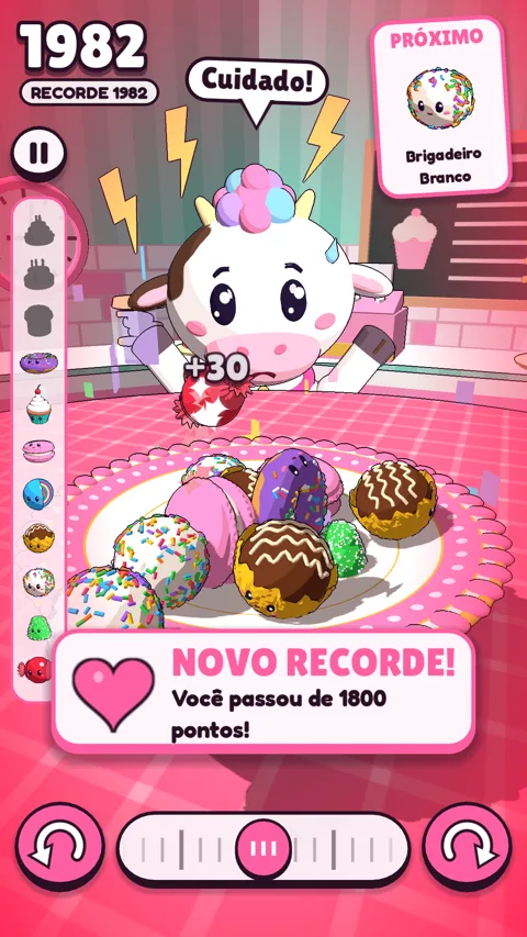 Um doce na beirada do prato e a Glace gritando Cuidado